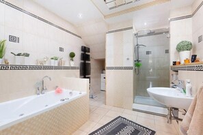 Bathroom - Holiday Apartment, Pool, Close to Beach, Rewal (Rewal)