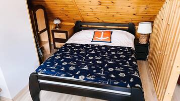 Apartemen | 2 kamar tidur dan dilengkapi dengan perabotan berbeda-beda