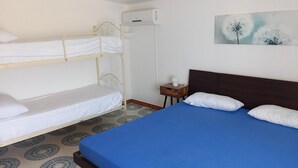 2 chambres, fer et planche à repasser, ameublement personnalisé