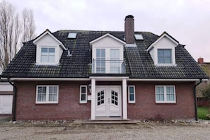 House | Exterior