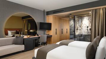Premium Double Room, Balcony, City View | Hypo-allergenic bedding, pillowtop beds, minibar, in-room safe