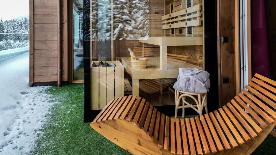 Kitzbuhel Alpine Lodge With Sauna