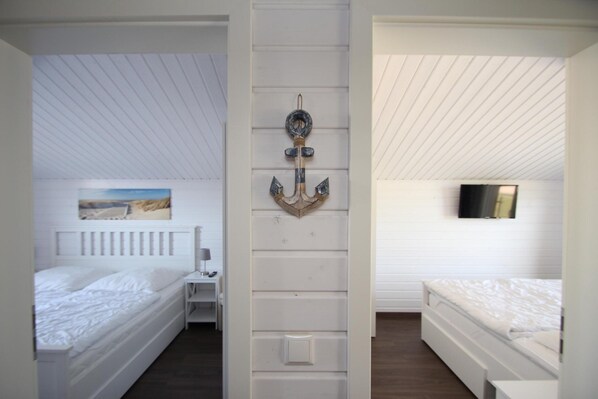 House | 3 bedrooms, individually furnished, iron/ironing board - Ferienhaus Strandblick mit Sauna am Dummer See (Dümmer)