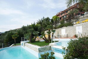 Apartment | Pool | Outdoor pool - Apartment in the Villa Giada Holiday Complex in Imperia (Imperia)