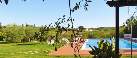 Appartement | Zwembad | Een buitenzwembad