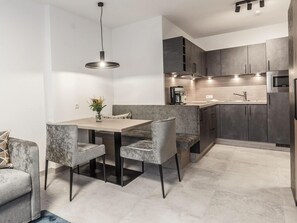 Apartment | Private kitchen | Highchair - Apartment in Solden Near Giggijochbahn (Soelden)