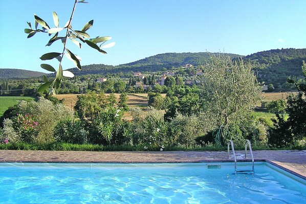 Apartment | Pool | Outdoor pool
