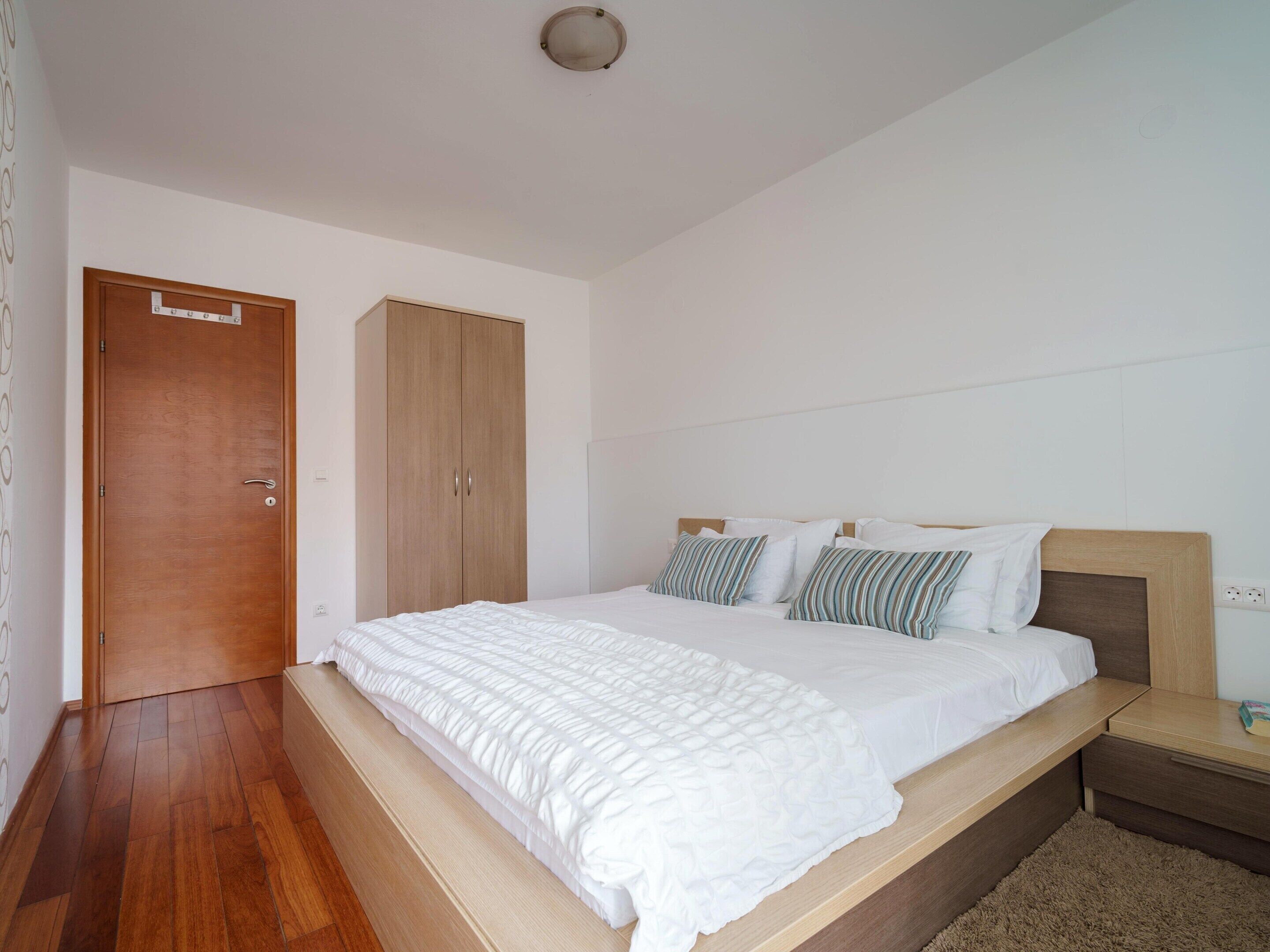 Apartment | 1 bedroom, individually furnished, iron/ironing board