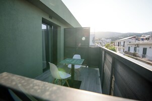Quarto casal superior, sacada, vista para a cidade | Terraço/pátio