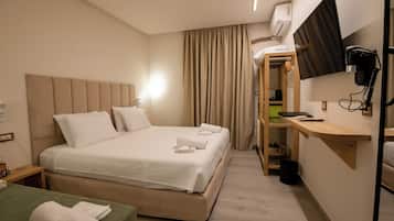 Kahden hengen superior-huone, parveke, kaupunkinäköala | Egyptinpuuvillaiset lakanat, ylelliset vuodevaatteet