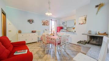 2 bedrooms, Internet