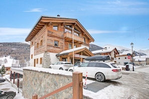 Apartment | 3 bedrooms, Internet