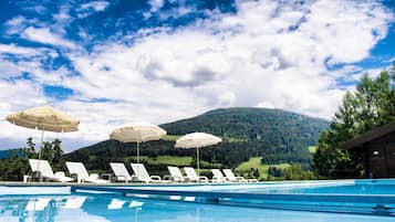 House | Pool | Outdoor pool