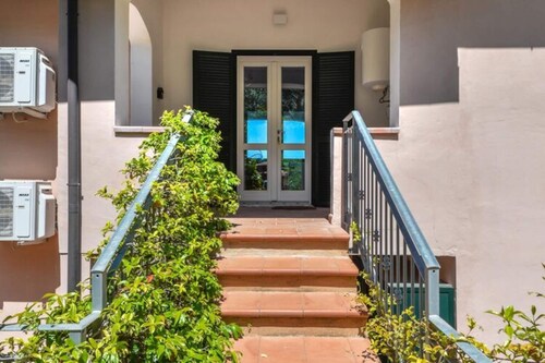 Apartment in Elba Near Straccoligno Beach