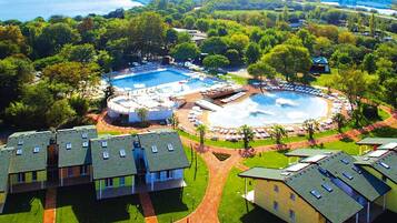 Apartment | Pool | Outdoor pool