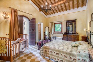 Villa | 5 Schlafzimmer, Internetzugang