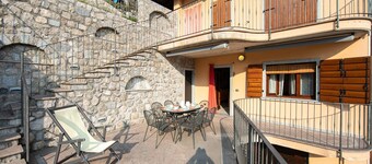 Casa Angiolina Lake Mountain View