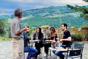 Outdoor dining - Bilocale nel Verde con Piscina 7 km da Firenze (Toscana)