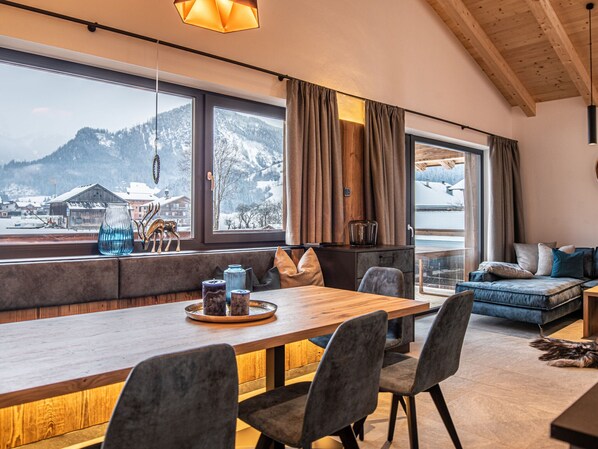 House | Dining - Chalet in Wald Near Krimml Waterfalls (Wald im Pinzgau)