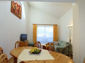 Apartment | Dining - Apartment in Bichlbach Near Zugspitze (Bichlbach)