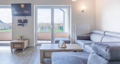 Exklusiv Eingerichtetes Ferienhaus in Strandnaehe