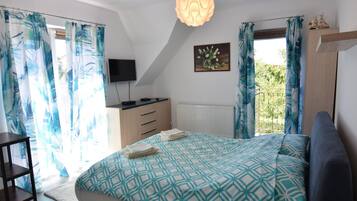 Nhà | 4 phòng ngủ, trang bị nội thất với thiết kế riêng biệt, bộ trải giường