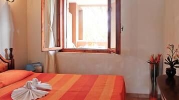 Rumah | 5 kamar tidur dan dilengkapi dengan perabotan berbeda-beda