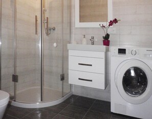 Apartment | Badezimmer