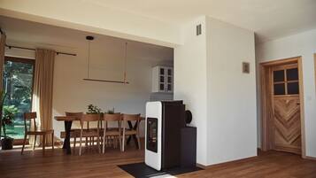 تناول الطعام