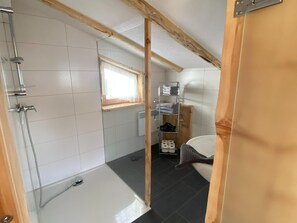 Apartment | Bathroom