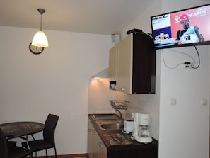 House | Private kitchen - Kolczewo Cottage With BBQ & Garden (gmina Wolin)