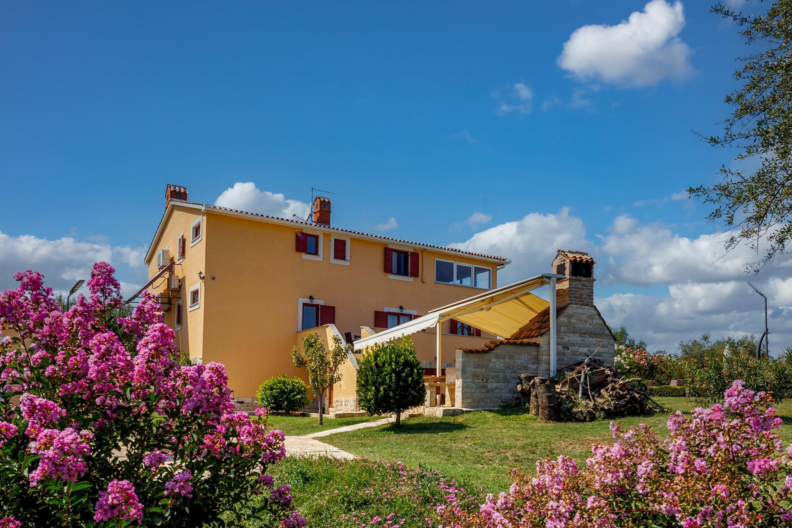 Villa, Accessible | 4 bedrooms, Internet