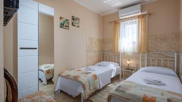 Villa, Accessible | 4 bedrooms, Internet