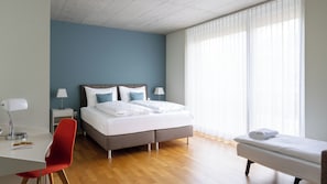 Chambre Triple Supérieure | Literie hypoallergénique, bureau