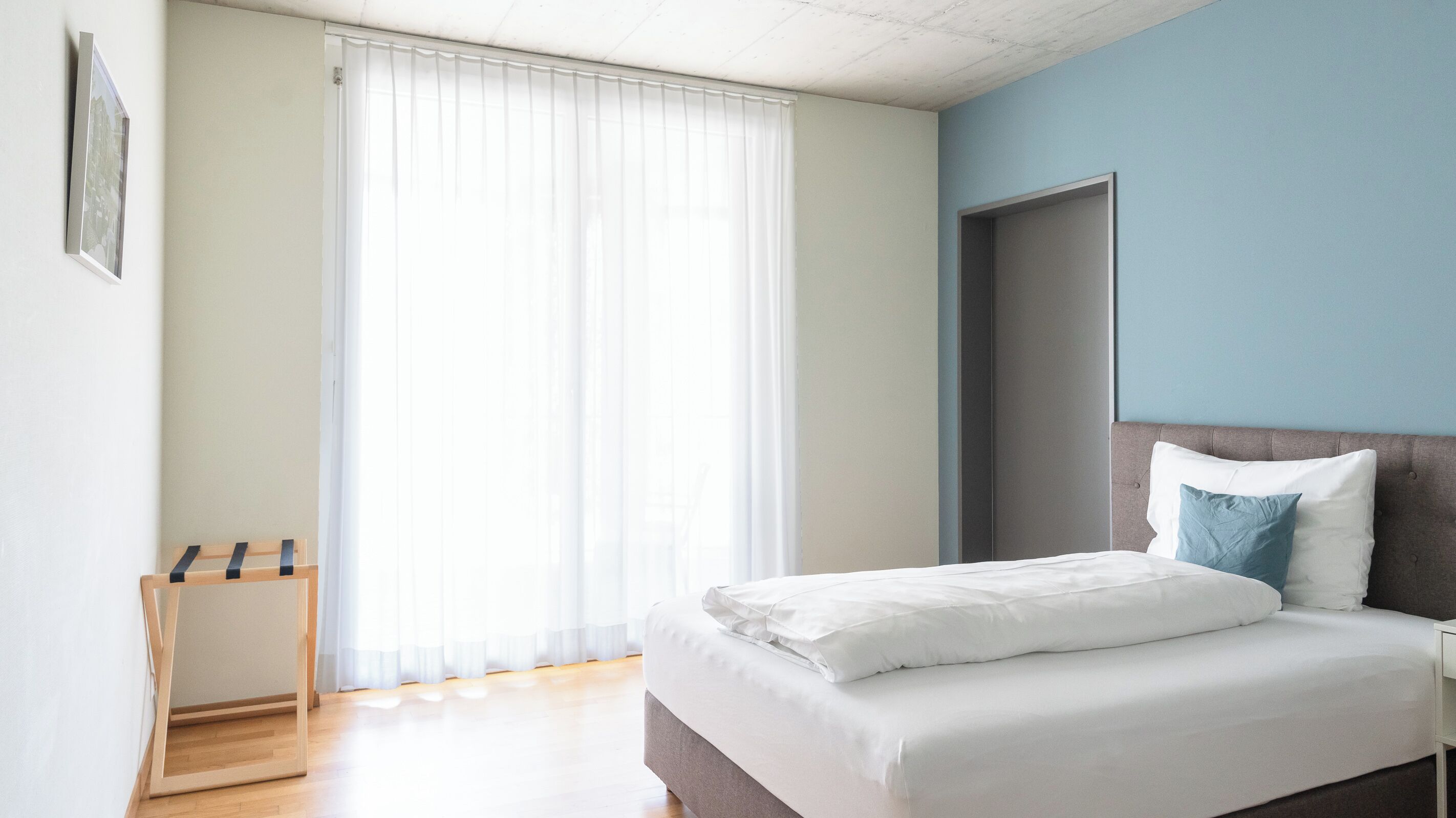Superior Room, 1 Queen Bed, Mobility Accessible, Non Smoking
