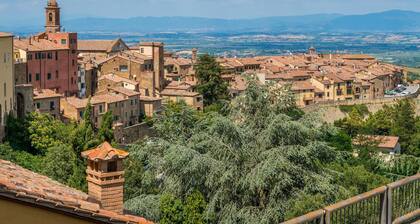 Quercia 6 Apt Close By to Montepulciano