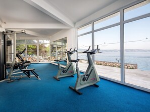 Fitness facility - Elegant Resort Stay for 4 in Jelsa (Jelsa)