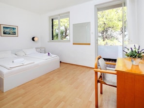Apartment | 1 bedroom, individually furnished