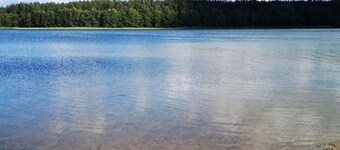 Spacious Cottage, Idyllic Right on the Lake, Spore