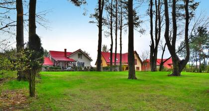 Spacious Cottage, Idyllic Right on the Lake, Spore