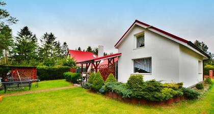 Spacious Cottage, Idyllic Right on the Lake, Spore