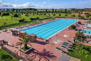 Apartment | Pool | Outdoor pool