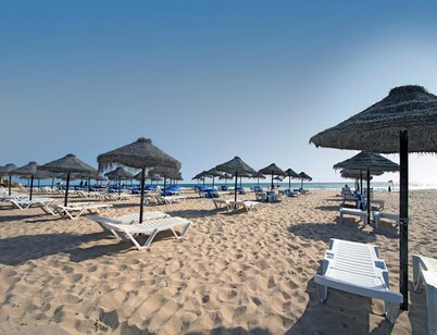 Cozy Apartment With sea View, Salema