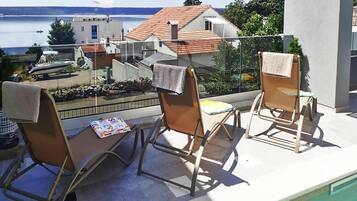 House | Terrace/patio