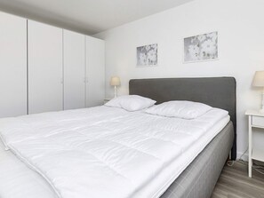 2 habitaciones y muebles diferentes 