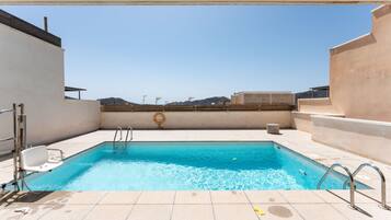 Apartment | Pool | Outdoor pool