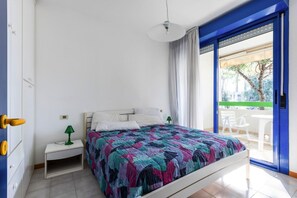 1 bedroom, individually furnished