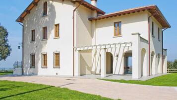 Apartment | Exterior