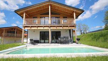 Chalet | Pool | Indoor pool, outdoor pool