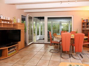 Bungalow | Dining - Attraktiver Bungalow in Warwerort an der Nordsee (Warwerort)